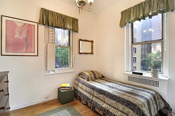 Sold by Compass | media 4