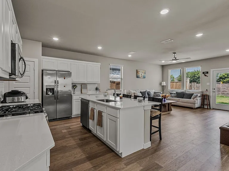 706 Melody Hill Dr — Photo 6