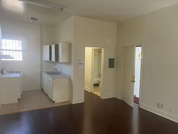 3rd image of 456 S Kenmore Ave #300