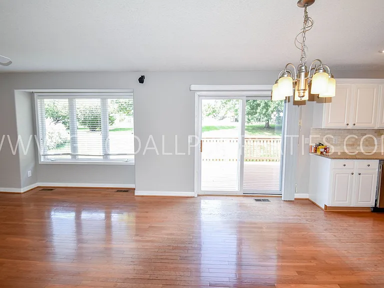 4373 Ashley Park Dr — Photo 8