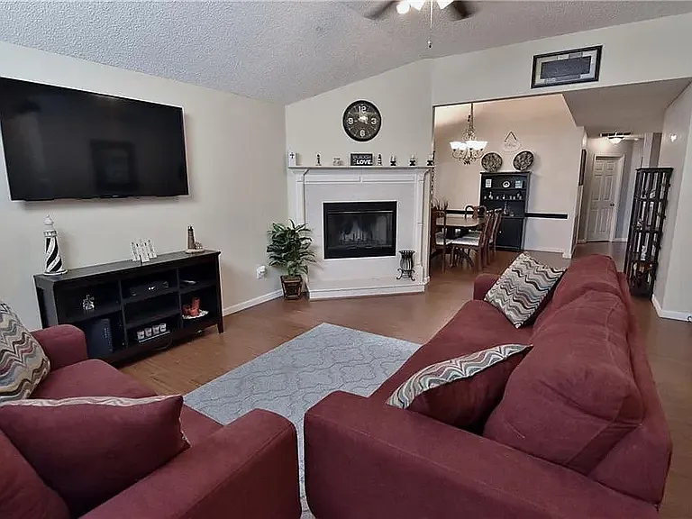 6323 Brookbriar Ct — Photo 11