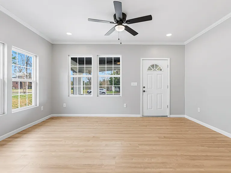 1730 Damon St — Photo 3
