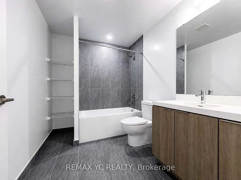 5858 Yonge St #1022 — Photo 21