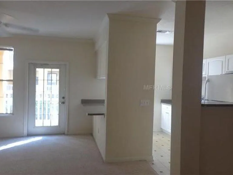 860 N Orange Ave — Photo 3