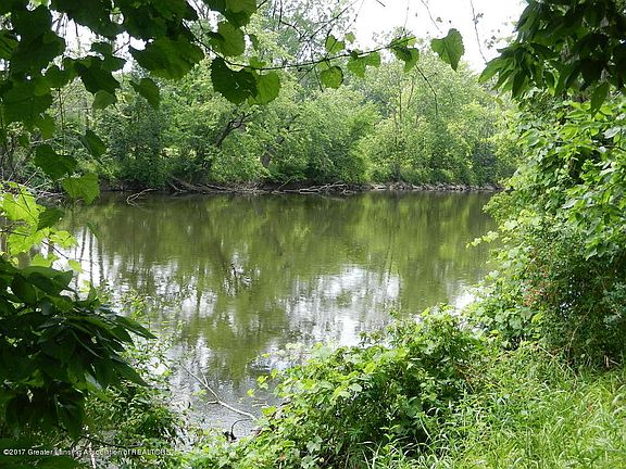 5th image of 0 N Grand River Ave