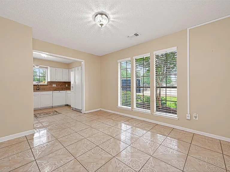30207 E Geneva Dr — Photo 11