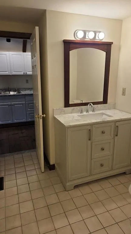 138 W Main St, unit 4 — Photo 4