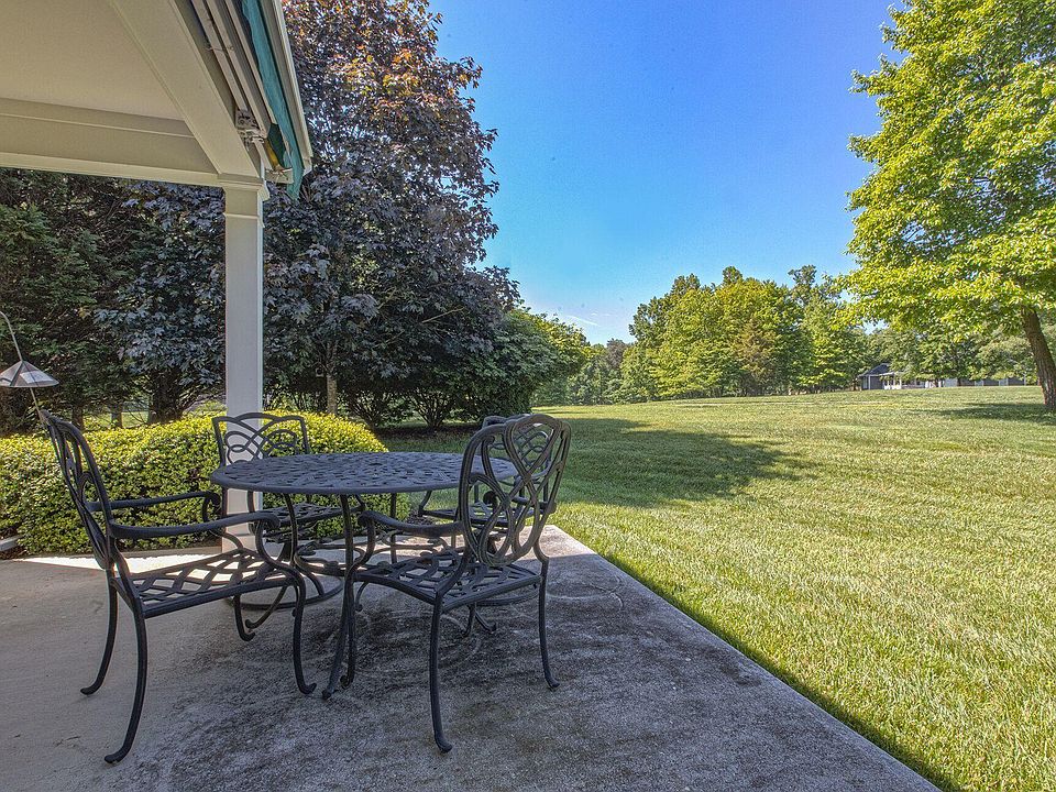 1st image of 34 Golf Villa Dr