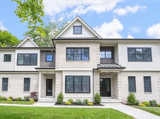 35 Mignon Rd, Newton, MA 02465