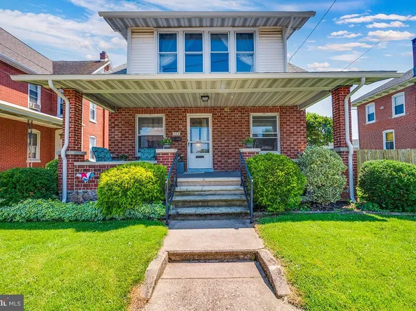 204 E Noble Ave, Shoemakersville, PA 19555