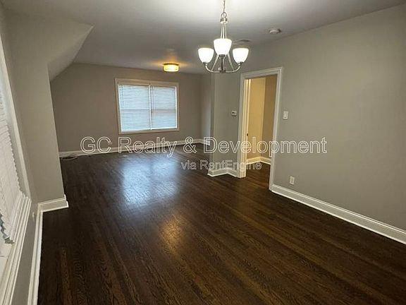 5th image of 4343 N Troy St #2