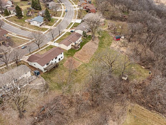 3rd image of 4400 Manor View Dr NW