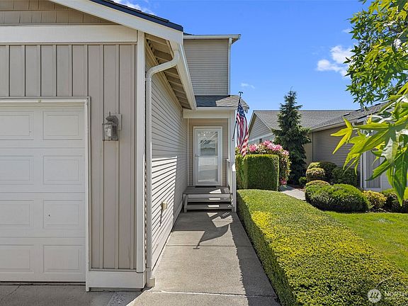 3rd image of 1190 Decatur Circle