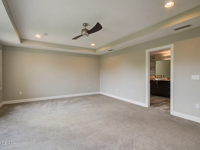 1320 N Beach St — Photo 24