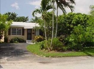 900 SE 14th Ct, Fort Lauderdale, FL 33316