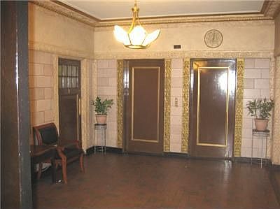 4th image of 200 W 15th St APT 2D