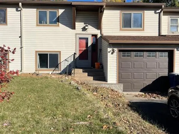 911 E Baker St, Saint Joseph, MN 56374