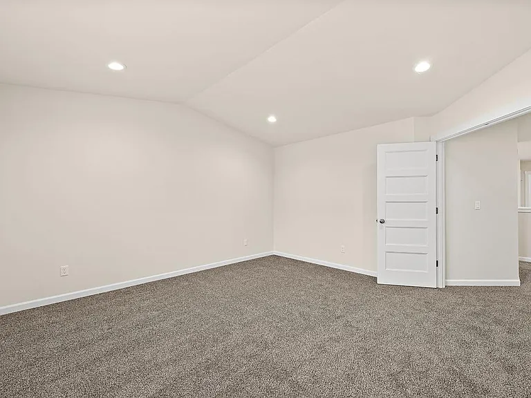 15851 Woodland Ct SE — Photo 31