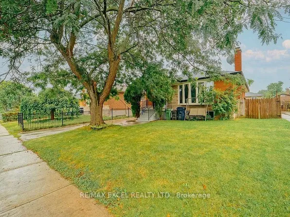 22 Gander Dr, Toronto, ON M1G 2W1