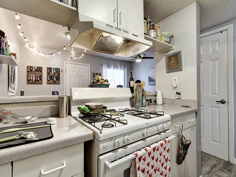 5012 Duval St — Photo 20