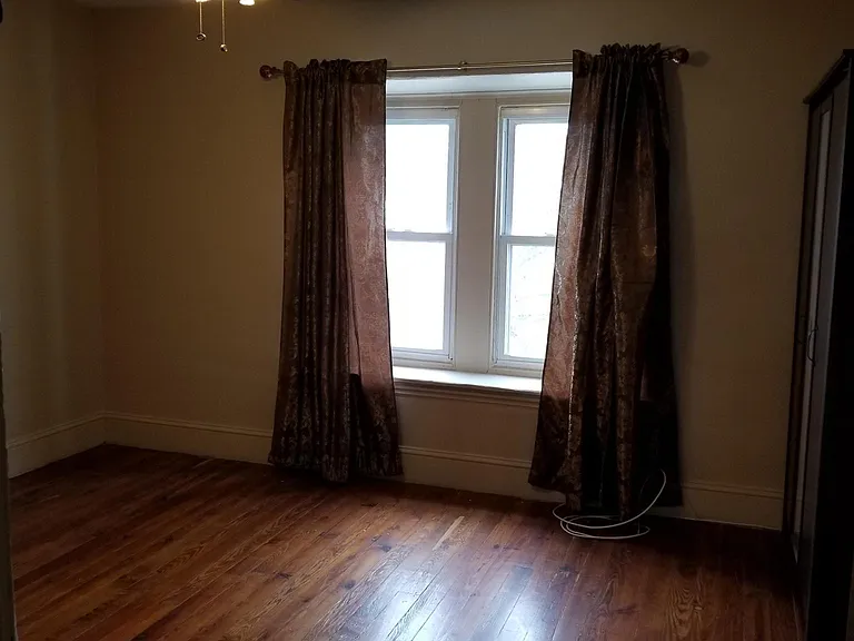 226 Kalos St — Photo 11