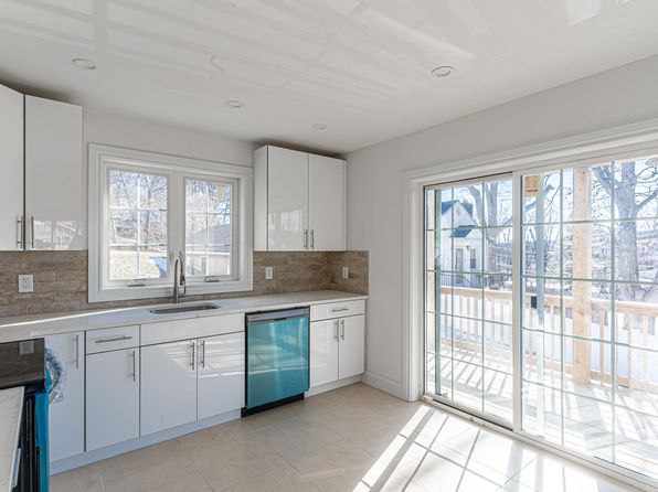 16 Monroe St #1