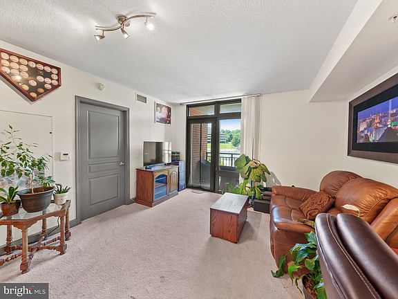 5th image of 2451 Midtown Ave APT 815