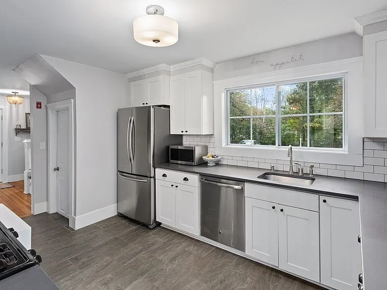 355 Central St — Photo 9