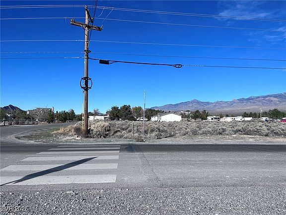 5th image of 5021 Riata Pl