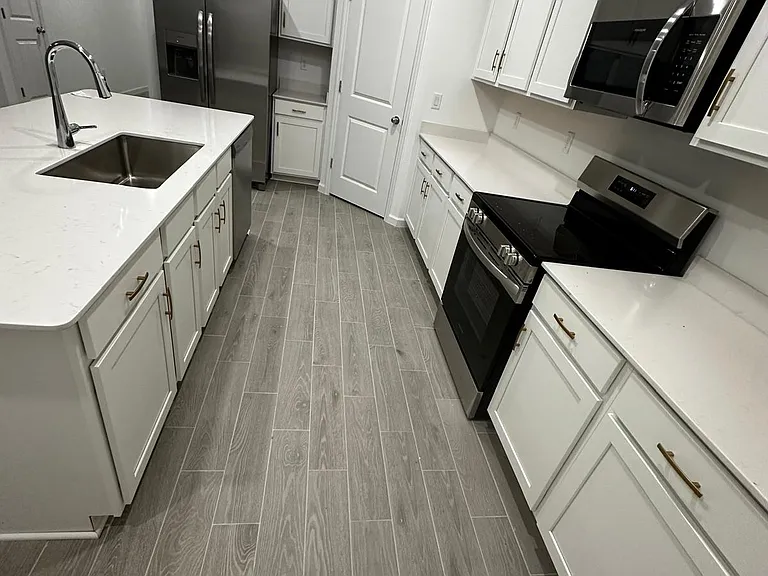 1502 Lachlan Cir — Photo 1