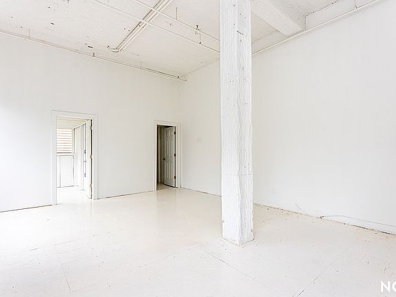 2nd image of 1085 Willoughby Ave APT 101