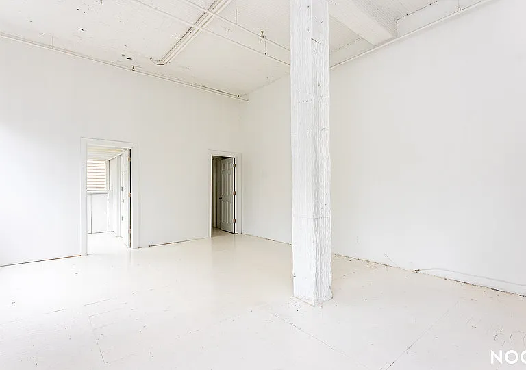 1085 Willoughby Ave #101 — Photo 2