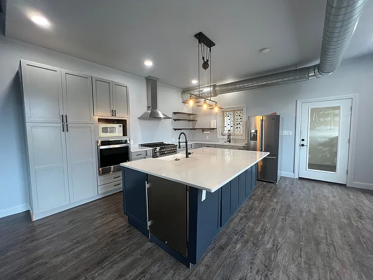 200 S Main St #2F — Photo 5