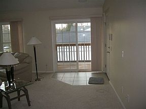 4th image of 1025 E Lincoln St APT 16