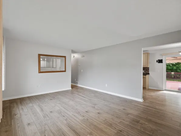 26243 9th St W, Zimmerman, MN 55398