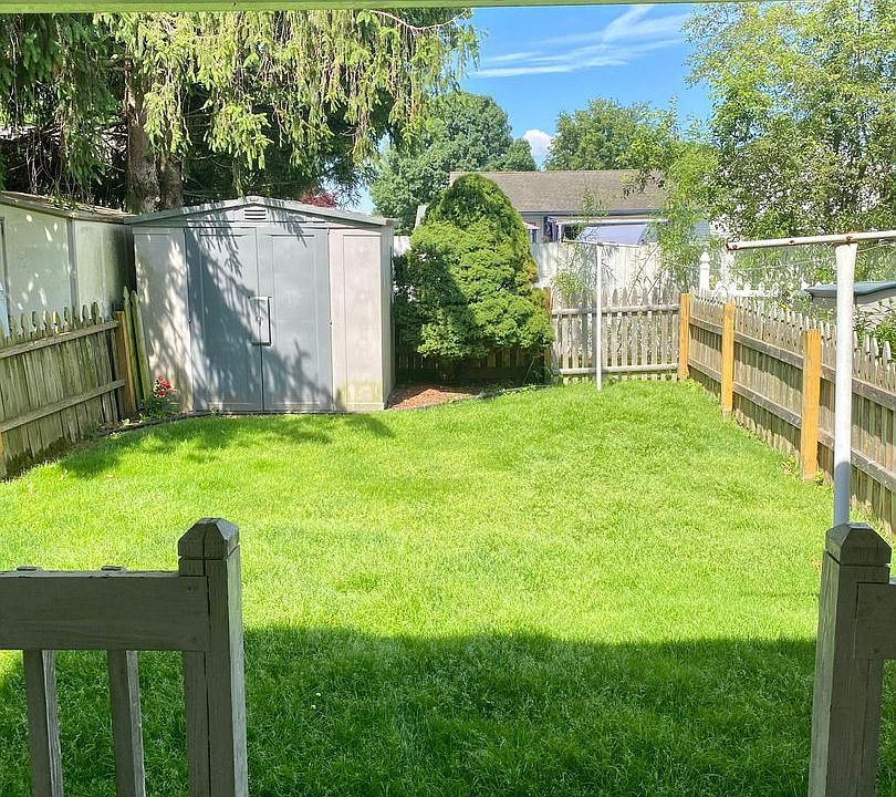 2nd image of 140 Sherfield Ct