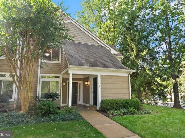 12306 Fort Buffalo Cir, Fairfax, VA 22033