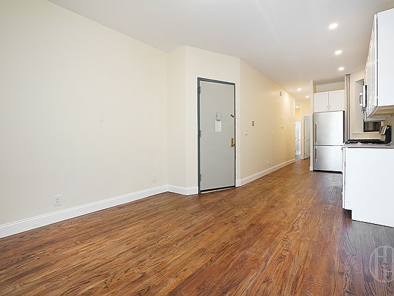 3rd image of 504 E 118th St APT 6