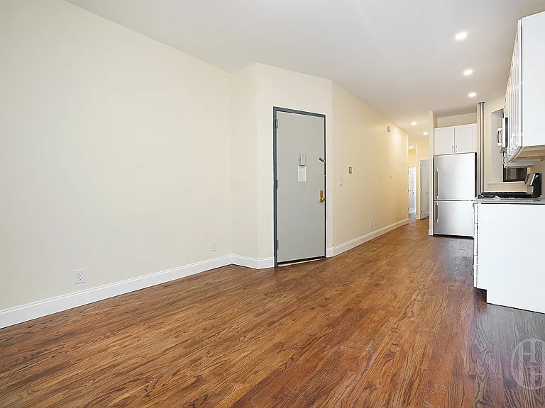 504 E 118th St #6 — Photo 3