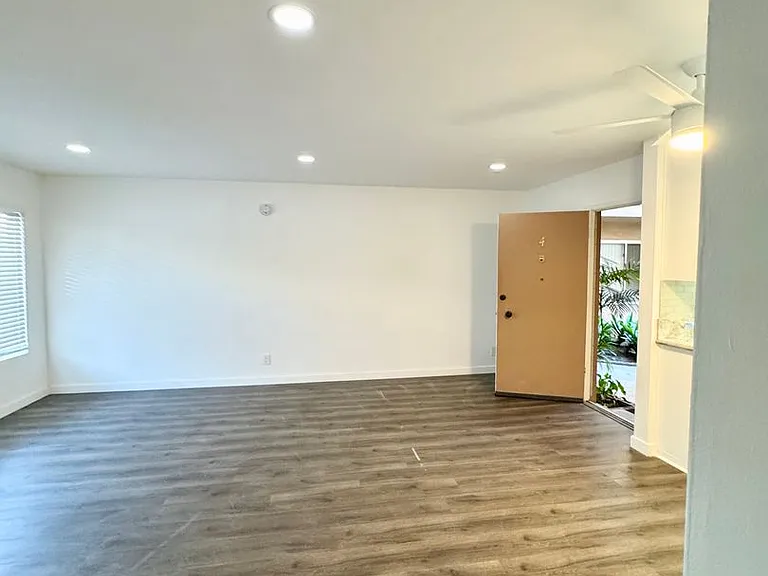 1810 Stoner Ave #4 — Photo 2