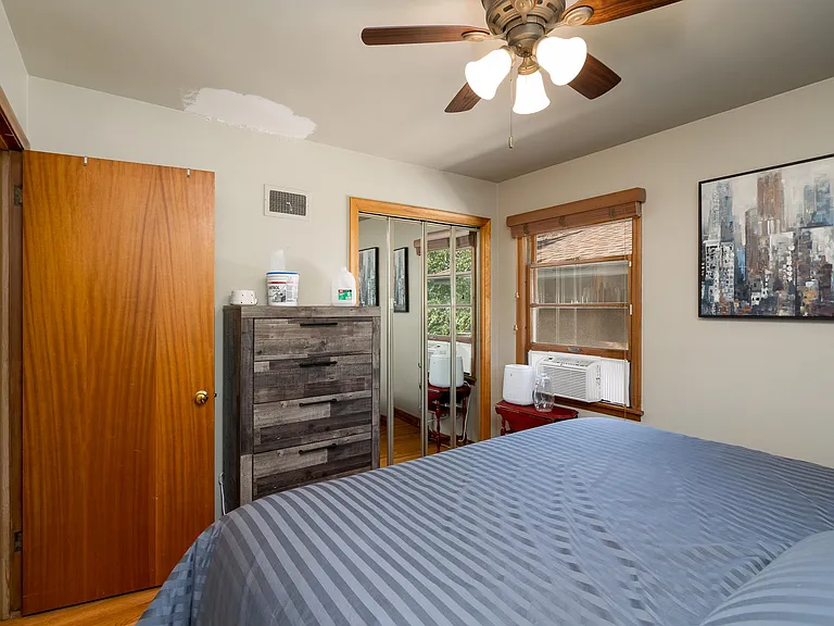 4405 Beard Ave N — Photo 16