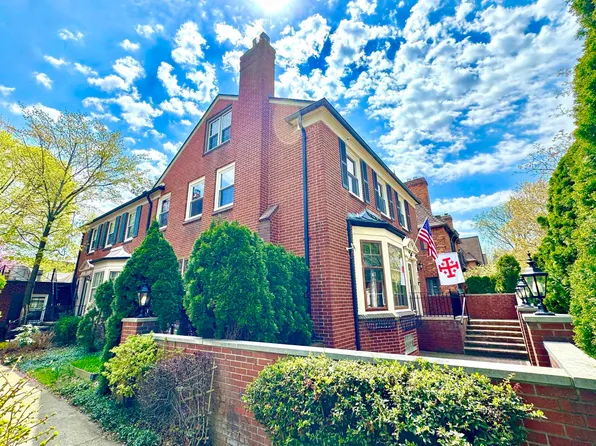 50 Cranford Ln, Grosse Pointe, MI 48230