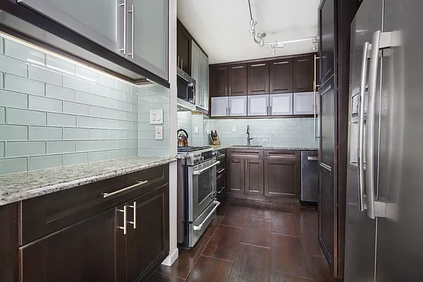Sold by Compass | media 3