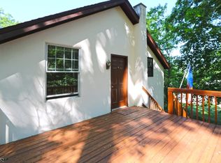 16 Cambridge Rd, Verona, NJ 07044