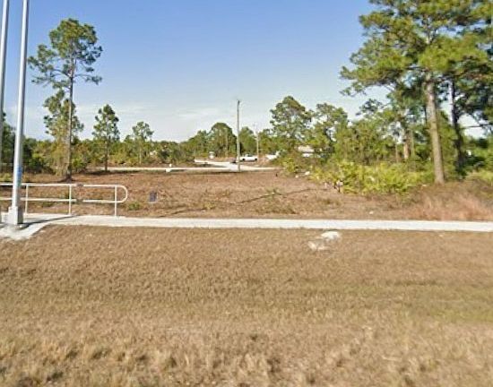 2nd image of 3392 Meadow Rd