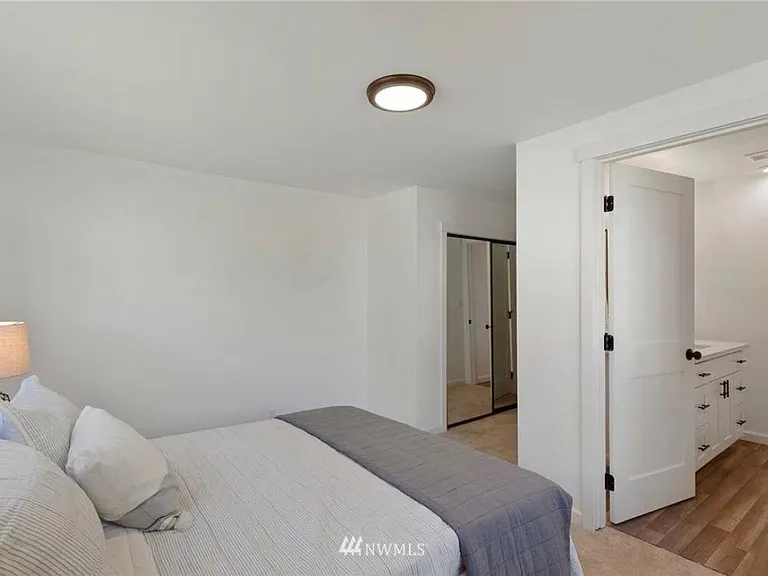 1014 SW 126th St — Photo 10