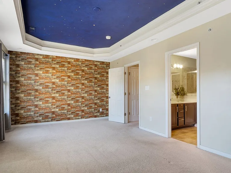 50 Transit Ln — Photo 27