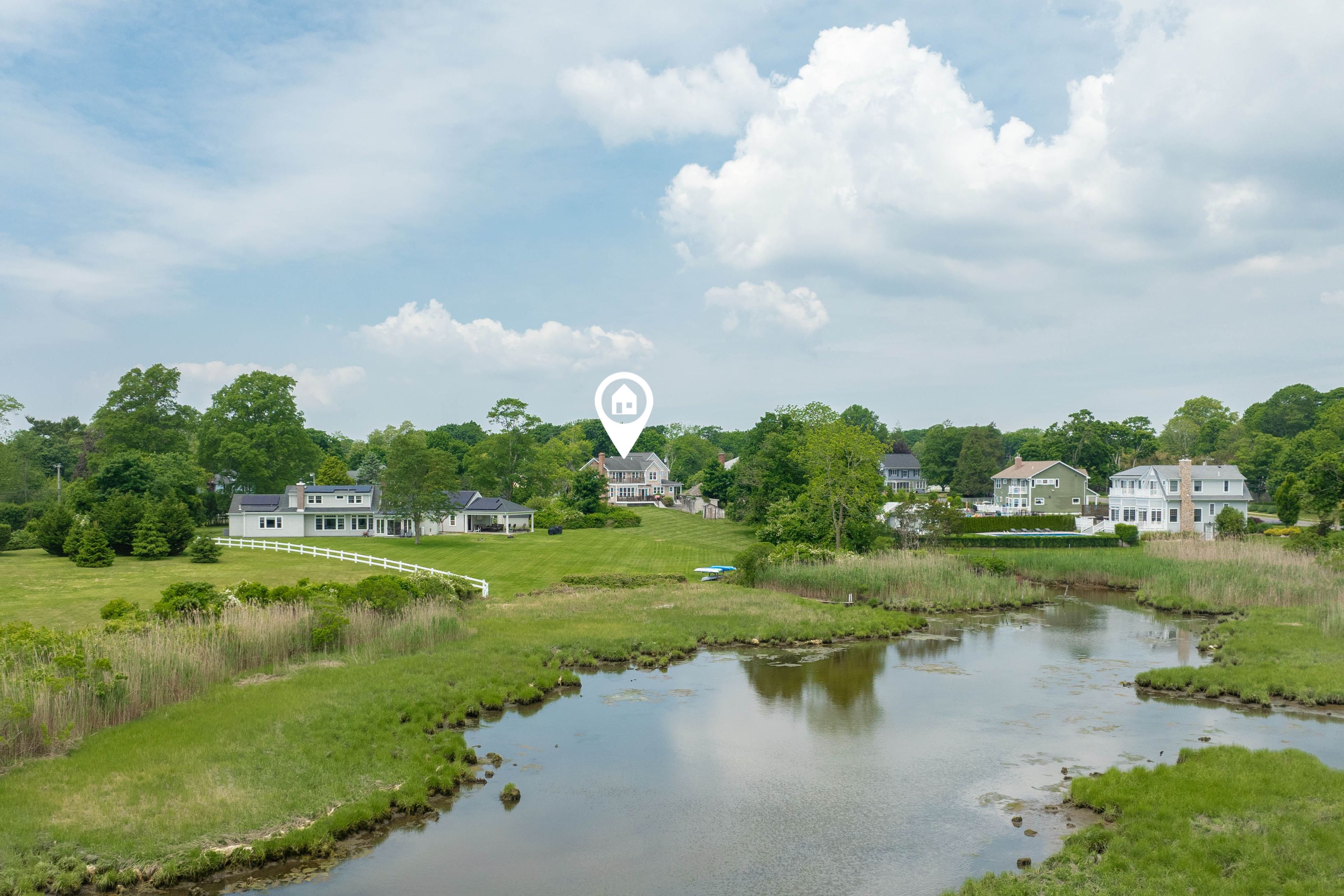 49 Atlantic Ave, East Moriches, NY 11940 Out East