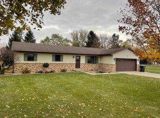 208 S Old State Road 15, Leesburg, IN
