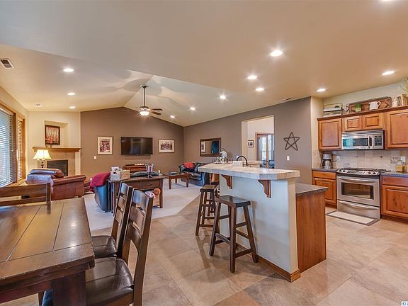 4th image of 1711 Sunshine Ave